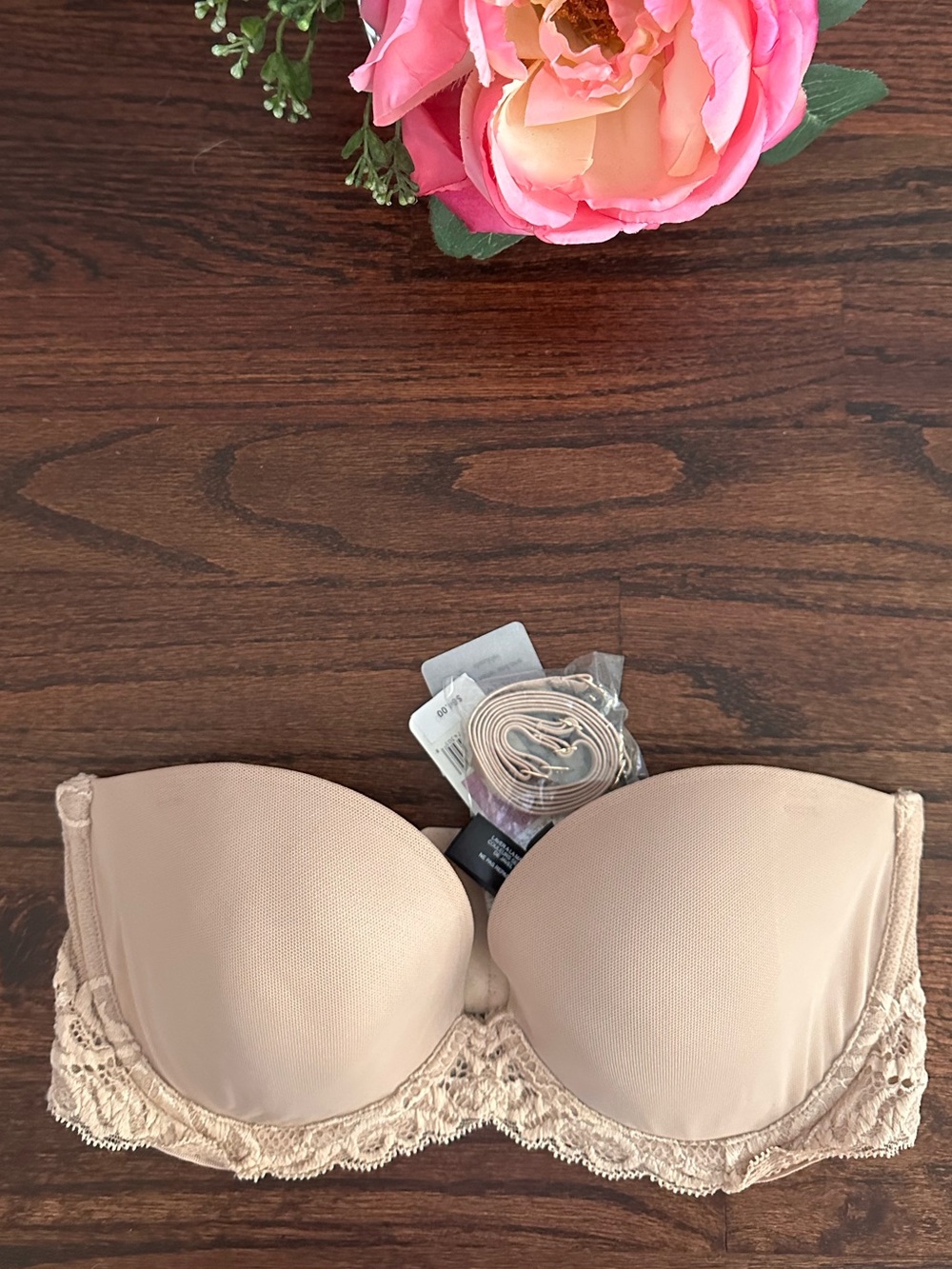 NWT Natori Feathers strapless bra, size 32D
